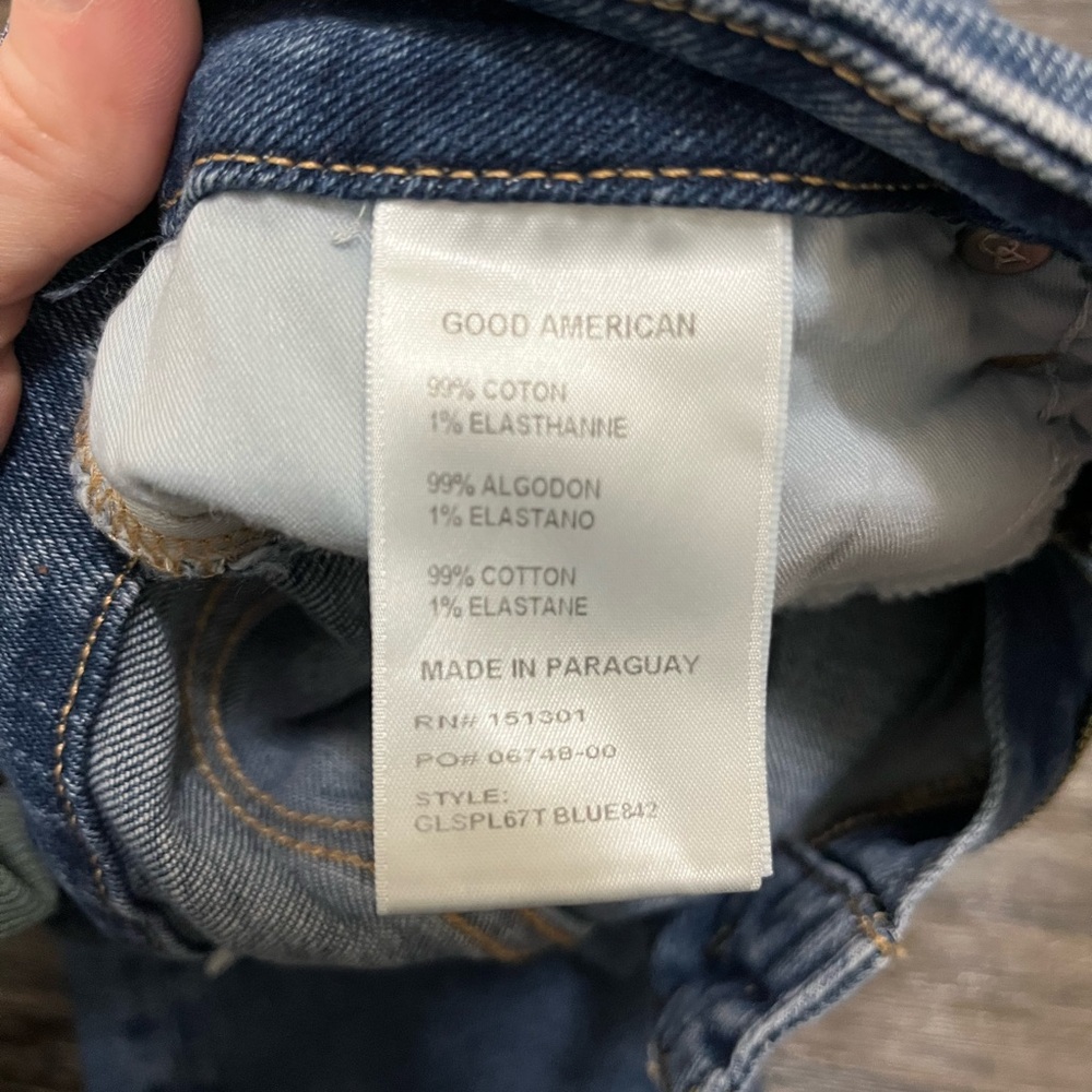 Good American Distressed Ankle Jeans in Blue - Picture 4 of 4
